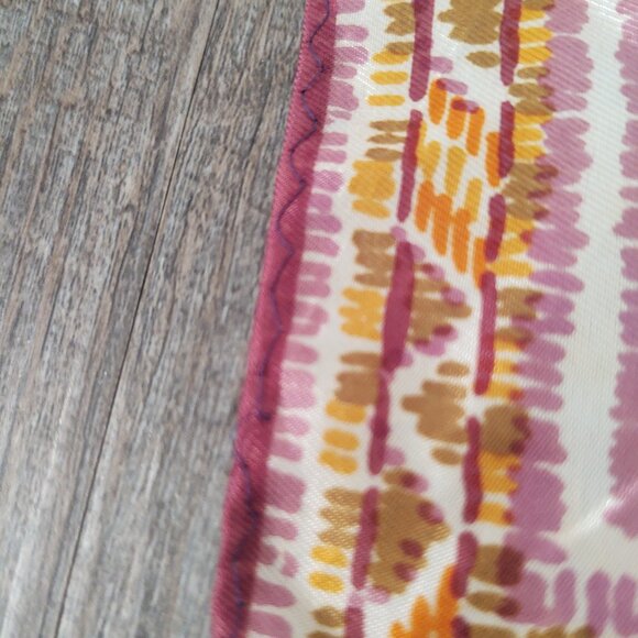 * VTG Glentex Scarf Made in Japan 100% Acetate - Picture 5 of 6